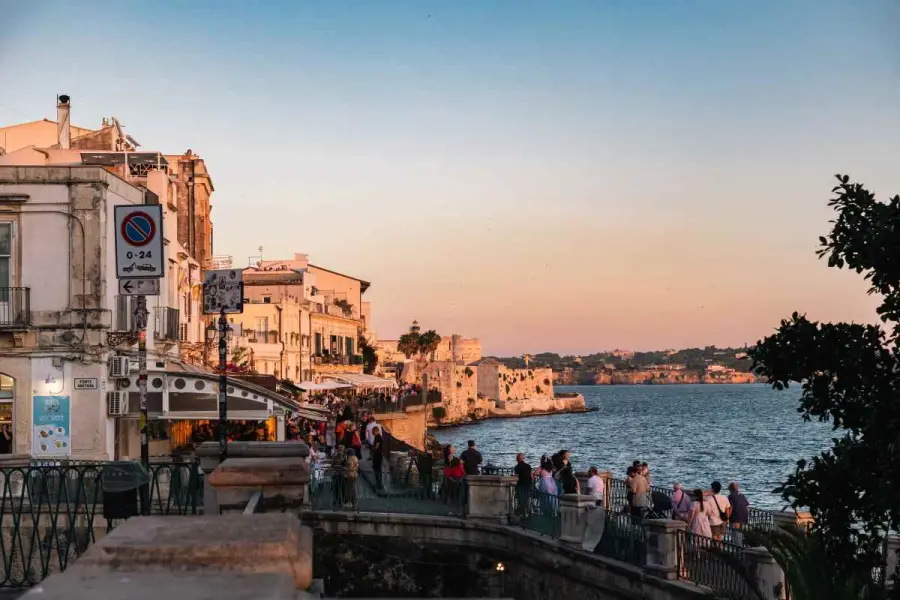 Perché la costa siracusana è una delle più affascinanti del Mediterraneo